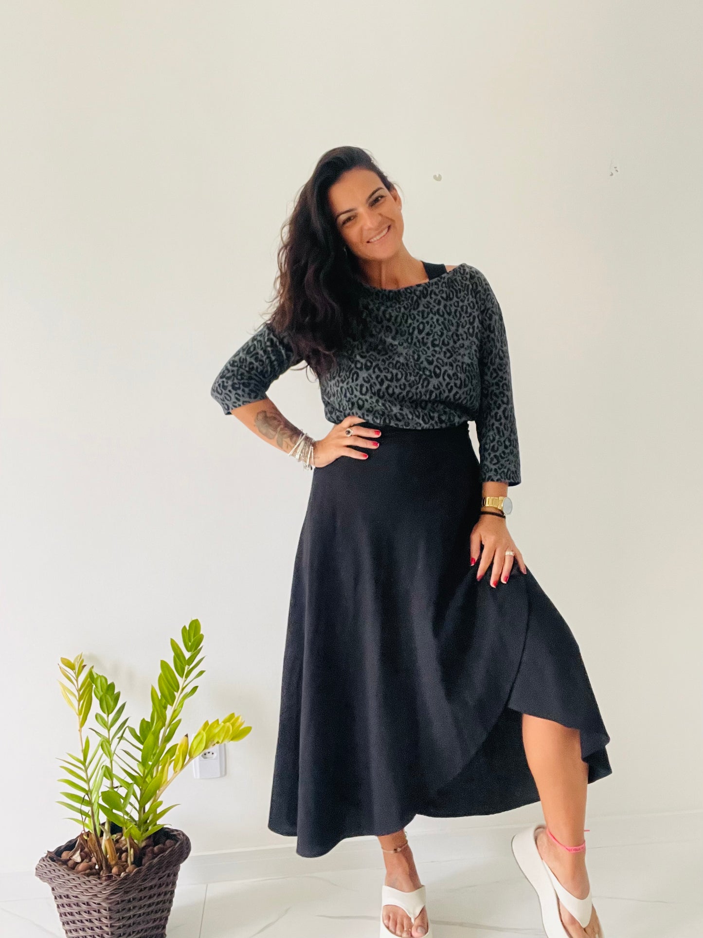 Saia em linho transpassada veste até XG