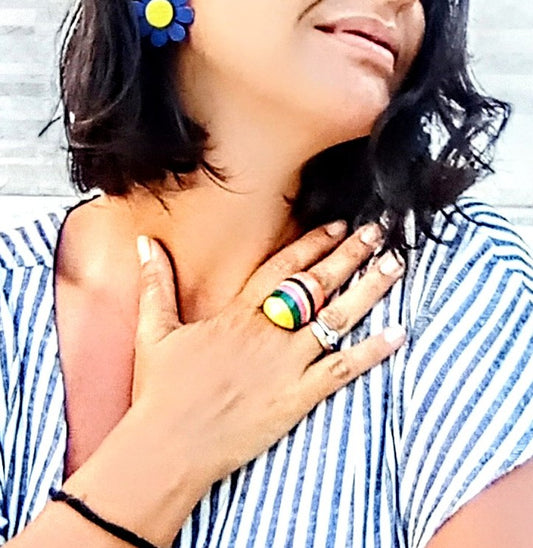 Anel 19 colorido resina